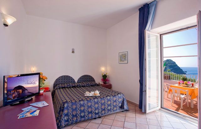 Hotel Residence S.Angelo - mese di Marzo - Entrata Hotel Residence S. Angelo- S. Angelo